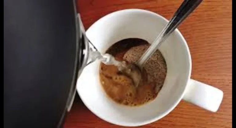 Does-Instant-Coffee-Dissolve-in-Cold-Water