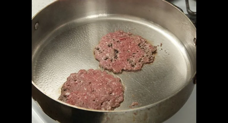 How-to-Make-Thin-Flat-Burger-Patties